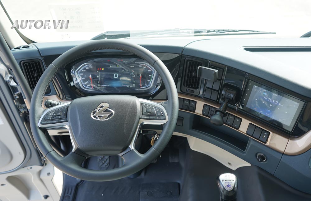 Xe ben Chenglong 4 chân H7 390HP Thùng U 15 Khối (Cầu Dầu)